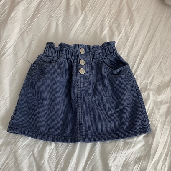 Zara mini skirt - Picture 2 of 4